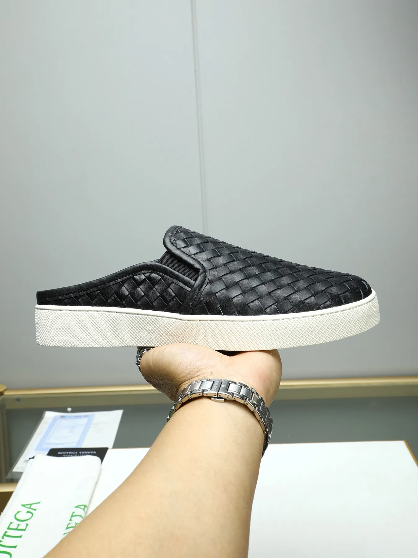 Men's shoes 💰440 [Half drag series] BOTTEG* VENET* - high-end boutique Size: 38-44 (45 customized) BV new product, first-layer cowhide artificially woven classic style harmoniously blends with contemporary fashion temperament, rubber soles are light and flexible, water-dyed sheepskin pads! [Taobao, Tmall, and live streaming are the first choices]